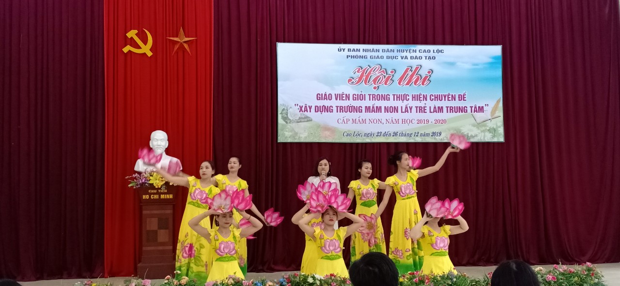 /upload/51962/20200309/bd3894404117d349b1e8b321c4e82612Van_nghe_chao_mung_MN.jpg