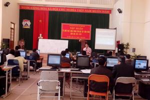 Tập huấn hoạt động trung tâm HTCĐ năm học 2013-2014