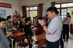 ĐOÀN KIỂM TRA MỘT SỐ HOẠT ĐỘNG THUỘC DỰ ÁN TRUNG HỌC CƠ SỞ KHÓ KHĂN NHẤT GIAI ĐOẠN 2, TỈNH LẠNG SƠN