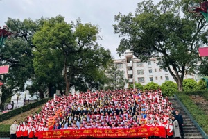 GIAO LƯU KHOA HỌC KỸ THUẬT THANH THIẾU NIÊN VIỆT - TRUNG TẠI BẰNG TƯỜNG: KHOA HỌC KẾT NỐI, HỮU NGHỊ ĐỒNG HÀNH